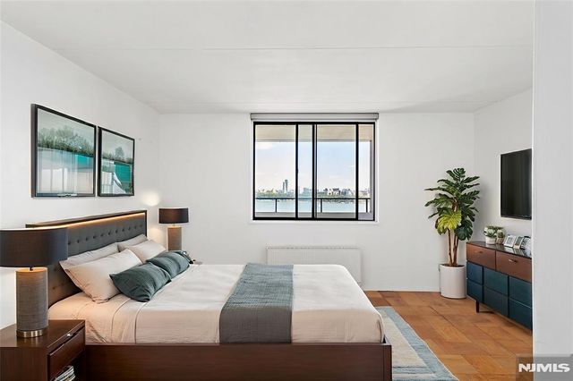 250 Gorge Road 18K, Cliffside Park, NJ 07010