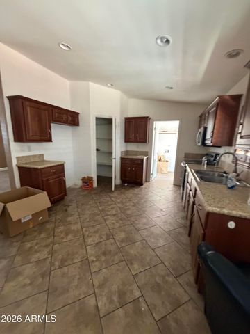 5747 W Missouri Avenue 32, Glendale, AZ 85301