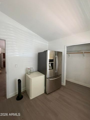 5747 W Missouri Avenue 32, Glendale, AZ 85301