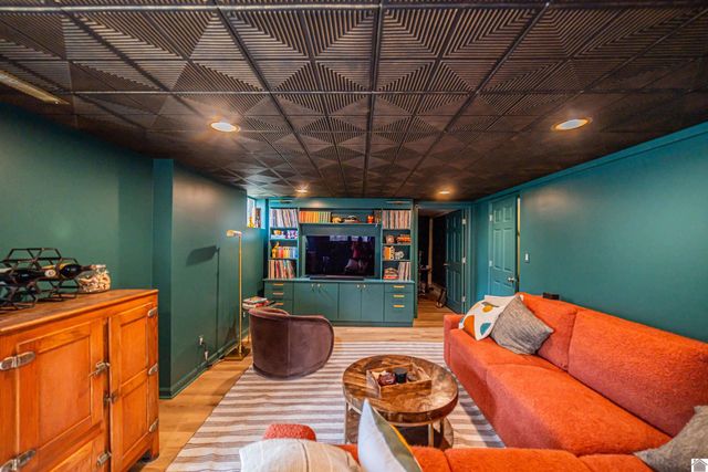 726 Woodland Dr, Paducah, KY 42001