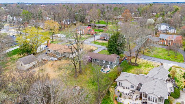 726 Woodland Dr, Paducah, KY 42001