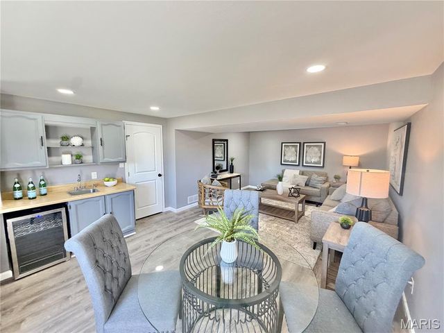 344 Saddle Back Drive, St Louis, MO 63129