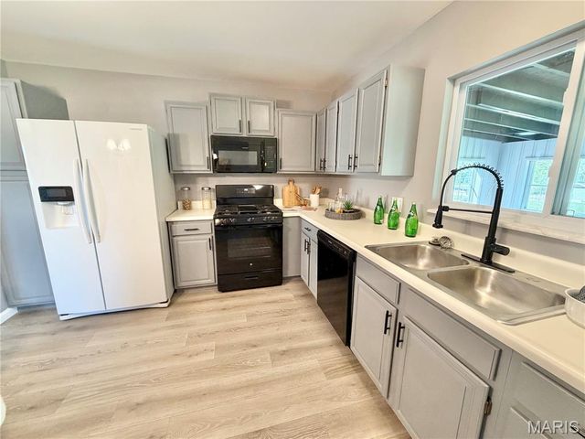 344 Saddle Back Drive, St Louis, MO 63129