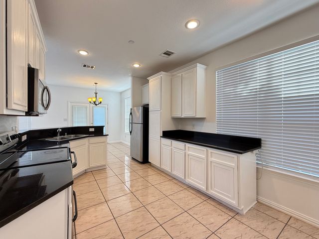 941 Englewood Lane, Plano, TX 75025