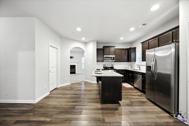 196 Amelia Drive, Byron, GA 31008