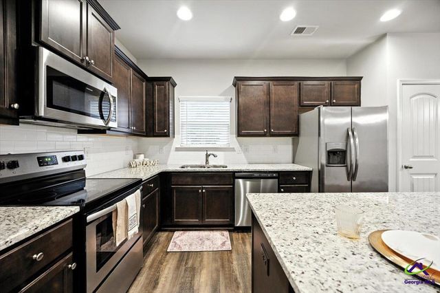 196 Amelia Drive, Byron, GA 31008