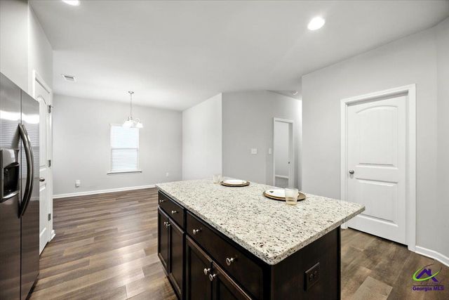 196 Amelia Drive, Byron, GA 31008