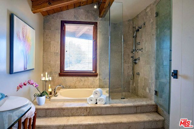 1926 Calle Yucca, Thousand Oaks, CA 91360