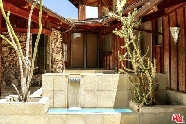 1926 Calle Yucca, Thousand Oaks, CA 91360