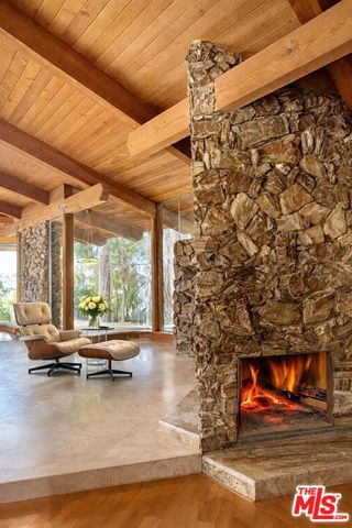 1926 Calle Yucca, Thousand Oaks, CA 91360