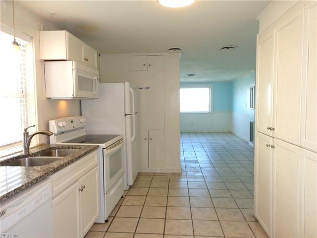 2020 E Ocean View Ave Apt 5, Norfolk, VA 23503