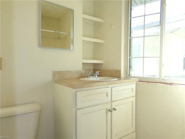 2020 E Ocean View Ave Apt 5, Norfolk, VA 23503