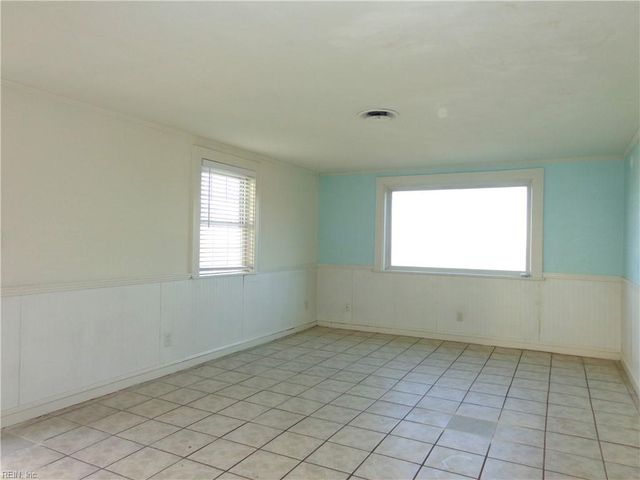 2020 E Ocean View Ave Apt 5, Norfolk, VA 23503