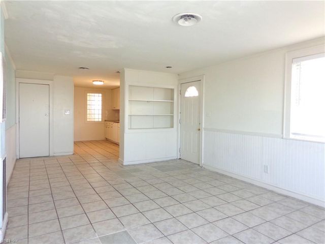 2020 E Ocean View Ave Apt 5, Norfolk, VA 23503