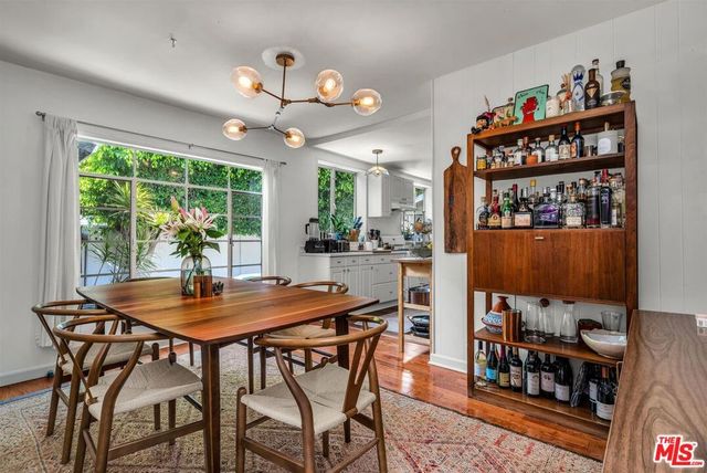 2652 N Beachwood Drive, Los Angeles, CA 90068