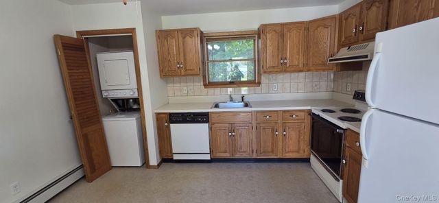 36 Holly Hill Lane, Coram, NY 11727