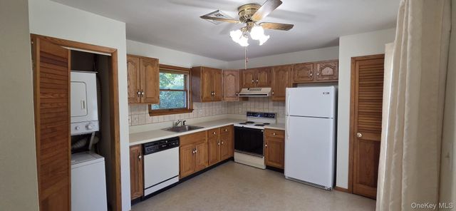 36 Holly Hill Lane, Coram, NY 11727