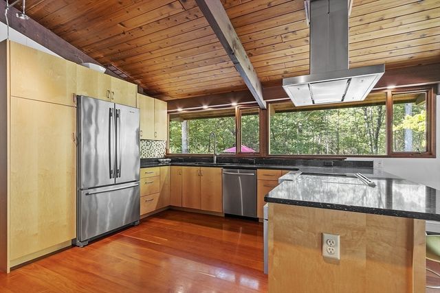 54 Nowell Farme Road, Carlisle, MA 01741