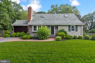 209 PAUL DR, Moorestown, NJ 08057