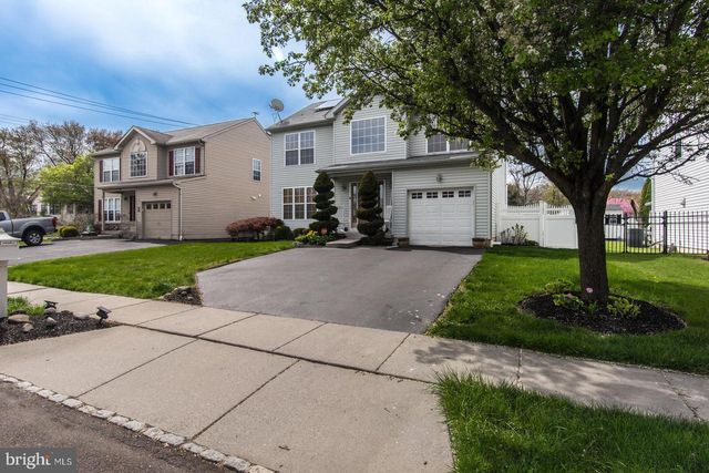 2903 GLENRICH AVE, Bristol, PA 19007