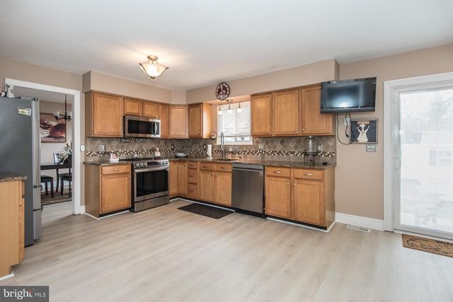 2903 GLENRICH AVE, Bristol, PA 19007