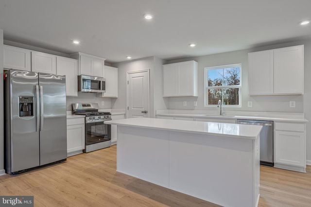 41 EAGLE DR, Gettysburg, PA 17325