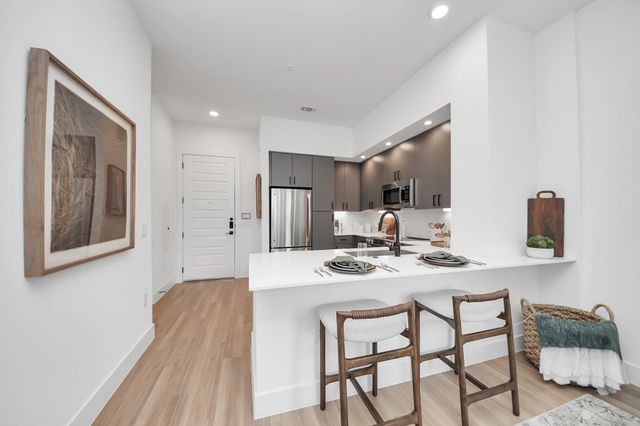 15635 Memorial Drive 347, Houston, TX 77079