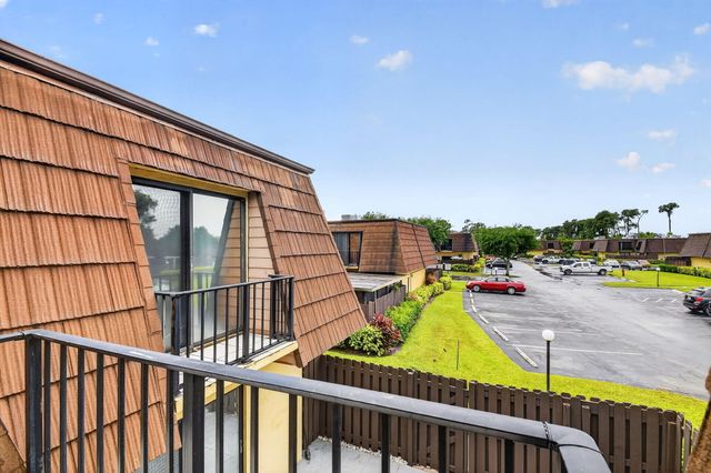 4175 Turnberry Circle 1102, Lake Worth, FL 33467