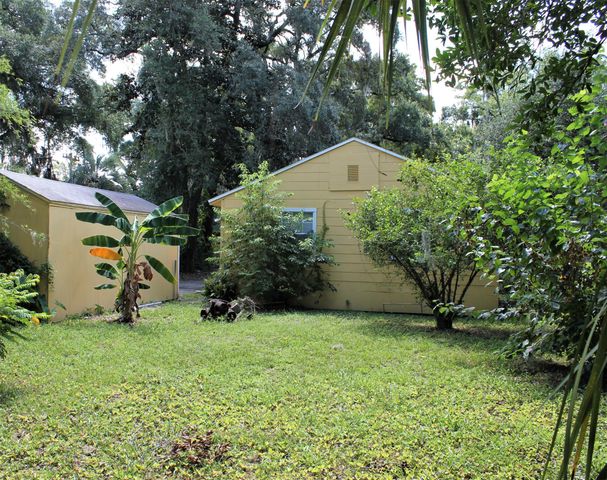 3011 LAKE SHORE Boulevard, Jacksonville, FL 32210