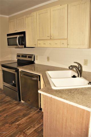 3011 LAKE SHORE Boulevard, Jacksonville, FL 32210