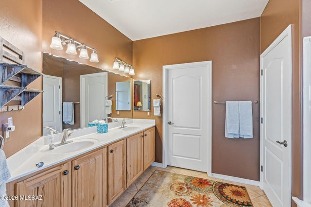 2431 S Via Anzavita, Green Valley, AZ 85614