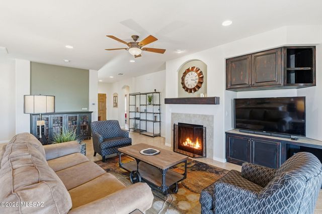 2431 S Via Anzavita, Green Valley, AZ 85614