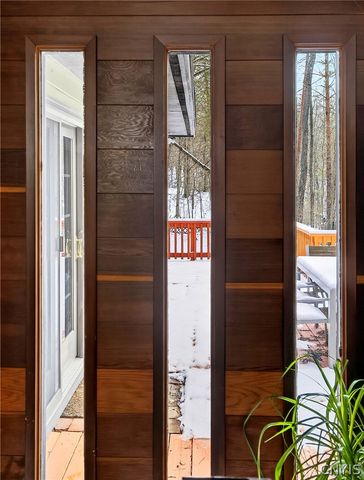 8130 East Genesee, Manlius, NY 13066