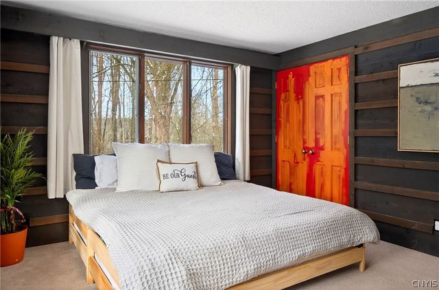 8130 East Genesee, Manlius, NY 13066