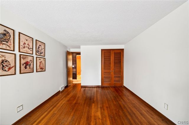 8130 East Genesee, Manlius, NY 13066