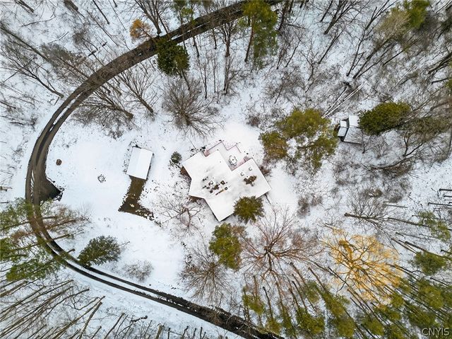 8130 East Genesee, Manlius, NY 13066