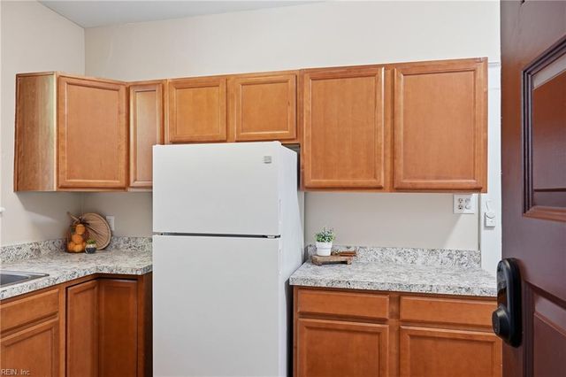 940 Gates Ave Apt A2, Norfolk, VA 23517