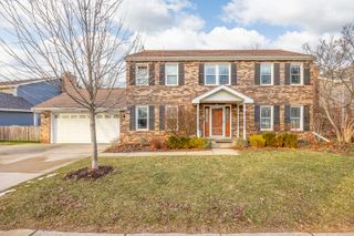 6767 Greenleaf Street, Woodridge, IL 60517