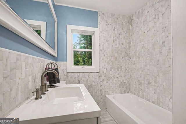 1657 Mcclelland Avenue, East Point, GA 30344
