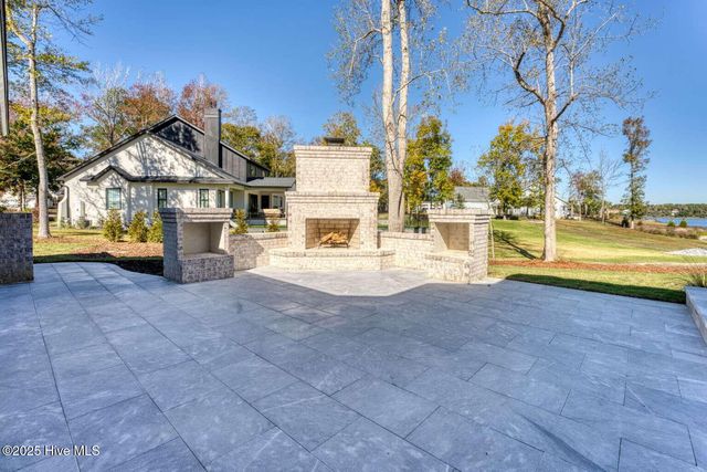 38 Reston Bluff, Hampstead, NC 28443