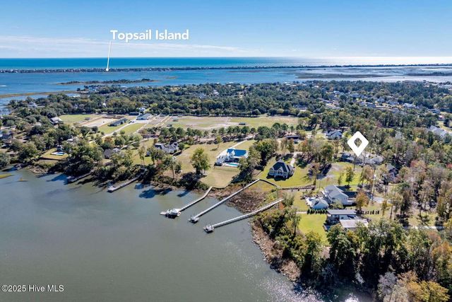 38 Reston Bluff, Hampstead, NC 28443