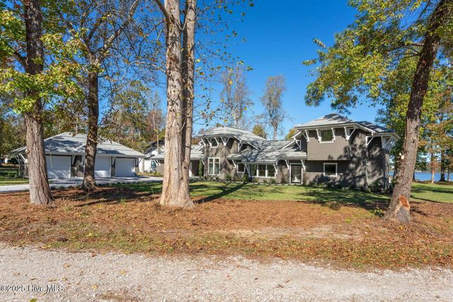 38 Reston Bluff, Hampstead, NC 28443