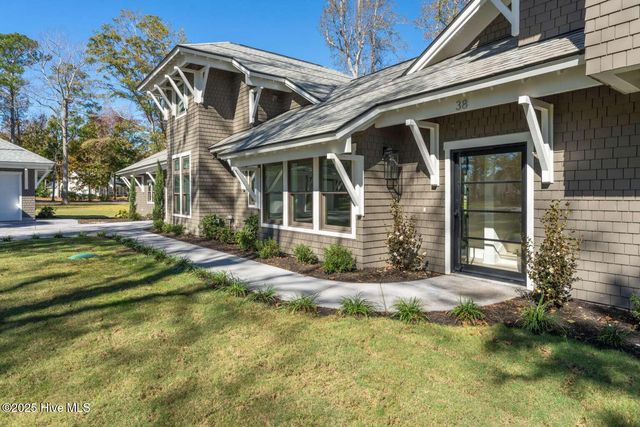 38 Reston Bluff, Hampstead, NC 28443