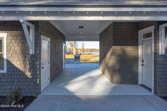 38 Reston Bluff, Hampstead, NC 28443