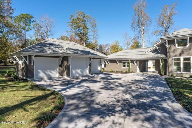 38 Reston Bluff, Hampstead, NC 28443