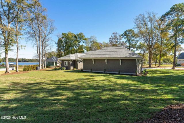 38 Reston Bluff, Hampstead, NC 28443