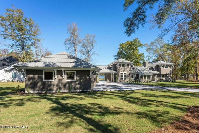 38 Reston Bluff, Hampstead, NC 28443