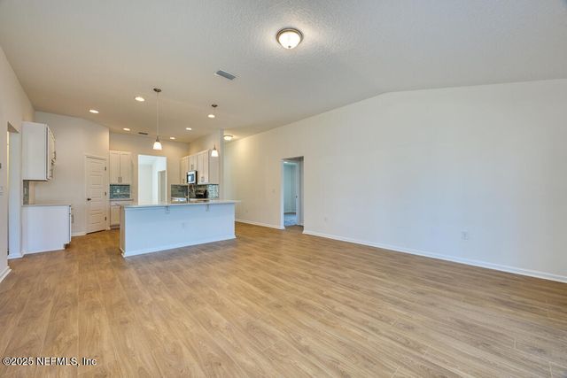 177 NORTHSIDE Drive N, Jacksonville, FL 32218