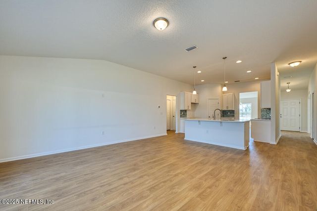 177 NORTHSIDE Drive N, Jacksonville, FL 32218