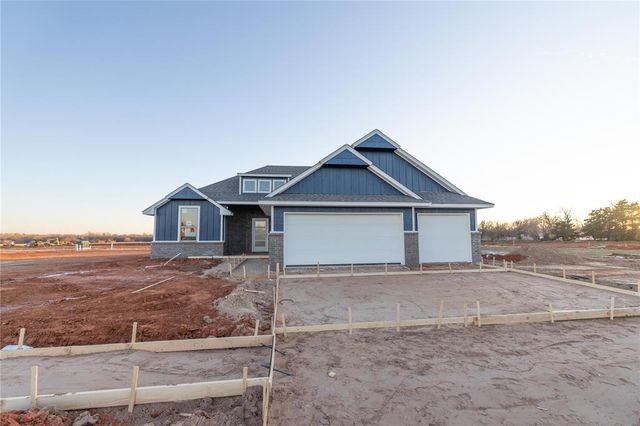 12520 SW 31st Street, Yukon, OK 73099